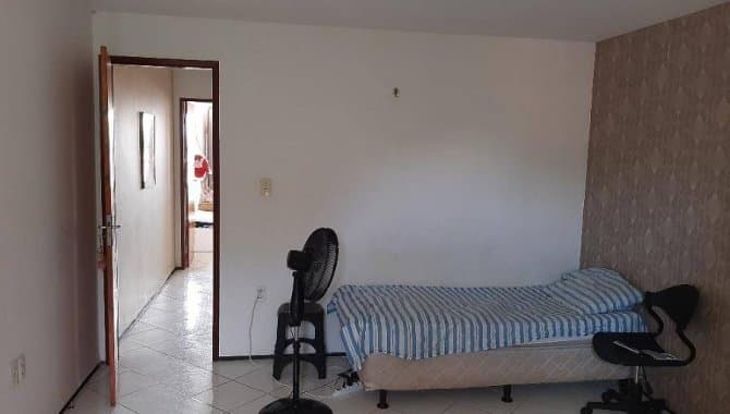 Foto 10 de 13: Casa em leilão em Fortaleza - CE, bairro Cidade dos Funcionários — Casa 100 m² - Cidade dos Funcionários - Fortaleza - CE