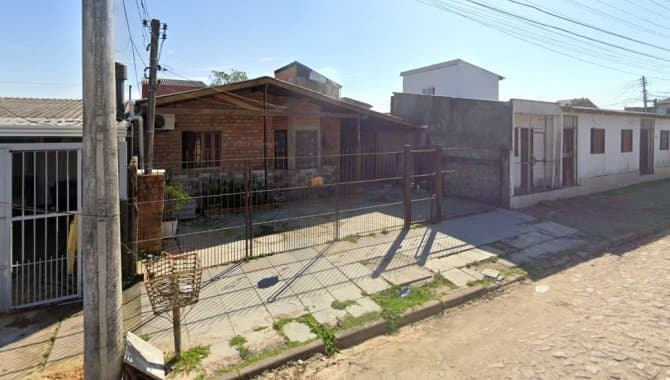 Foto 2 de 3: Casa em leilão em Porto Alegre - RS, bairro Hípica — Casa 165 m² - Hípica - Porto Alegre - RS
