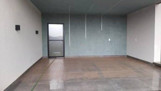 Foto 15 de 18: Casa em leilão em Anápolis - GO — Casa em Condomínio 201 m² (01 vaga) - Condomínio Terras Alpha Anápolis - Anápolis - GO