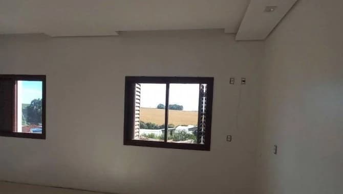 Foto 10 de 12: Casa em leilão em Fortaleza Dos Valos - RS, bairro Centro — Casa 170 m² - Centro - Fortaleza dos Valos - RS
