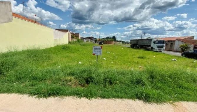 Terreno em leilão em Mineiros Do Tietê - SP, bairro Jardim Nossa Senhora Aparecida — Terreno 268 m² (Lt. 01 - Qd. "H") - Jardim Nossa Senhora Aparecida - Mineiros do Tietê - SP