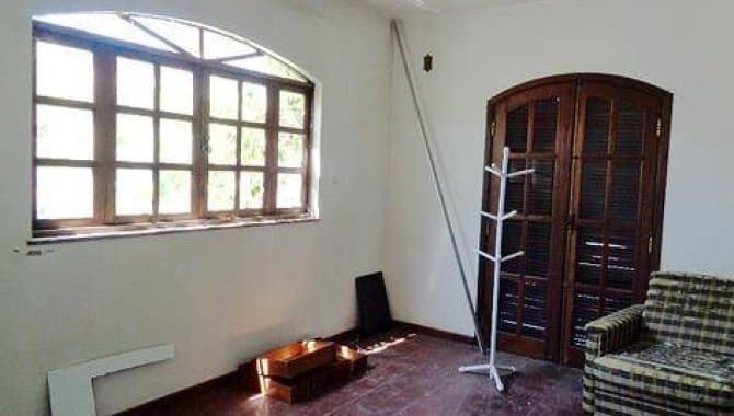 Foto 14 de 15: Casa em leilão em Rio De Janeiro - RJ, bairro Vila Valqueire — Casa 278 m² (privativa + comum) - Vila Valqueire - Rio de Janeiro - RJ