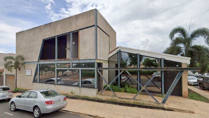 Foto 1 de 21: Casa em leilão em José Bonifácio - SP, bairro Centro — Casa 401 m² - Centro - José Bonifácio - SP
