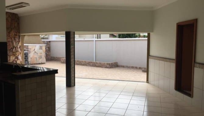 Foto 3 de 21: Casa em leilão em José Bonifácio - SP, bairro Centro — Casa 401 m² - Centro - José Bonifácio - SP