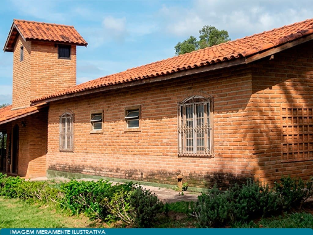 Foto 4 de 6: Casa em leilão em Itatiba - SP — Casa 874 m² em Área 7.259 m² - Condomínio Capela do Barreiro - Itatiba - SP