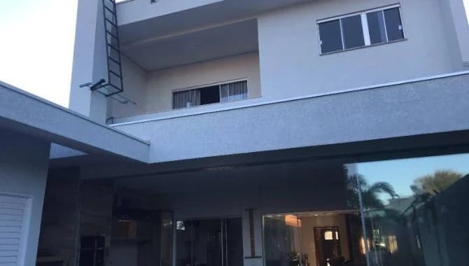 Foto 5 de 13: Casa em leilão em Maringá - PR, bairro Vila Morangueira — Casa 234 m² - Vila Morangueira - Maringá - PR