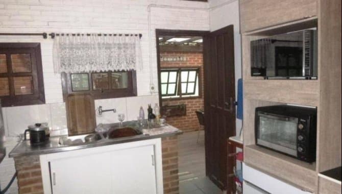 Foto 29 de 30: Casa em leilão em Pelotas - RS, bairro Laranjal — Casa 167 m² - Laranjal - Pelotas - RS
