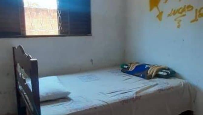 Foto 8 de 11: Casa em leilão em Urucuia - MG, bairro Centro — Casa 138 m² - Centro - Urucuia - MG