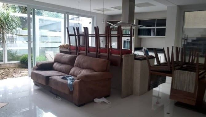 Foto 4 de 33: Casa em leilão em Caxias Do Sul - RS — Casa 262 m² - Santa Catarina - Caxias do Sul - RS