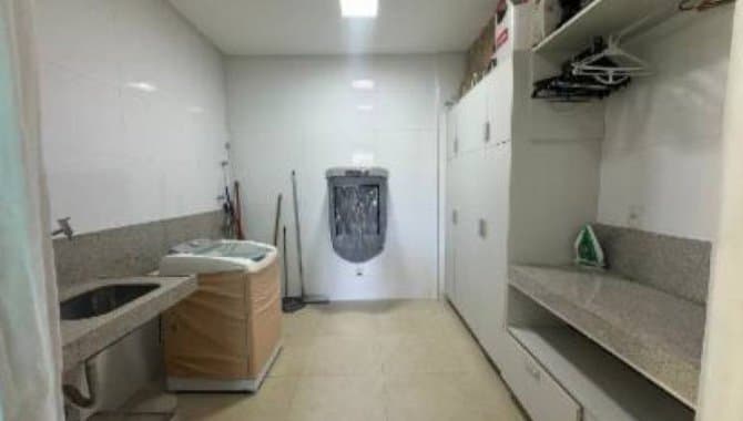 Foto 4 de 28: Casa em leilão em Divinópolis - MG, bairro Santa Tereza — Casa 400 m² - Santa Tereza - Divinópolis - MG