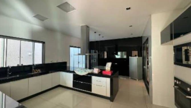 Foto 10 de 28: Casa em leilão em Divinópolis - MG, bairro Santa Tereza — Casa 400 m² - Santa Tereza - Divinópolis - MG