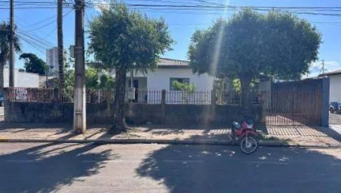 Foto 1 de 12: Casa em leilão em Campo Novo Do Parecis - MT, bairro Centro — Casa 280 m² - Centro - Campo Novo do Parecis - MT