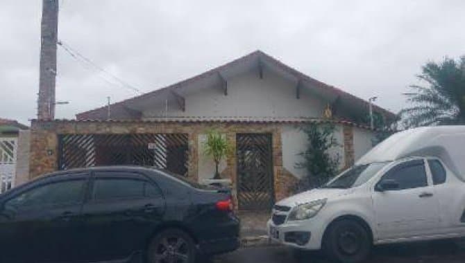 Casa em leilão em Praia Grande - SP, bairro Flórida — Casa 232 m² - Flórida - Praia Grande - SP