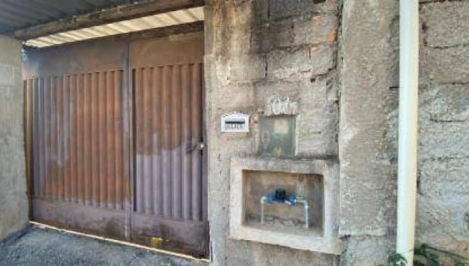Foto 3 de 4: Casa em leilão em Divinópolis - MG, bairro Jardim Dona Quita — Casa 40 m² - Jardim Dona Quita - Divinópolis - MG