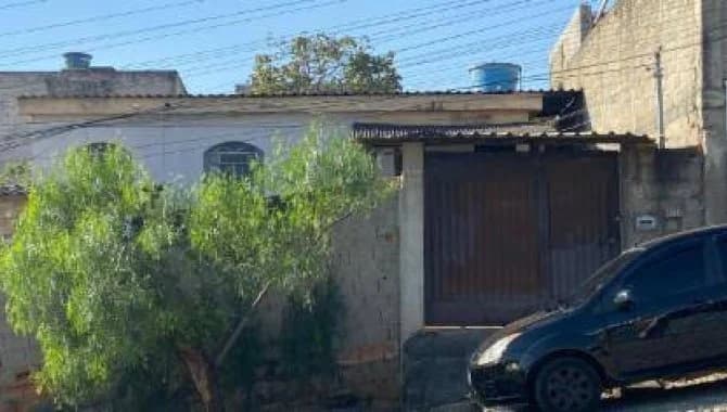 Foto 2 de 4: Casa em leilão em Divinópolis - MG, bairro Jardim Dona Quita — Casa 40 m² - Jardim Dona Quita - Divinópolis - MG