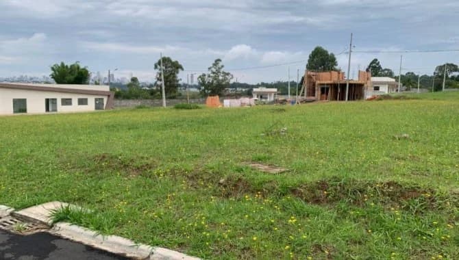 Foto 3 de 4: Terreno em leilão em Ponta Grossa - PR, bairro Colônia Dona Luíza — Terreno em Condomínio 200 m² (Lt. 09 da Qd. 10) - Colônia Dona Luíza - Ponta Grossa - PR