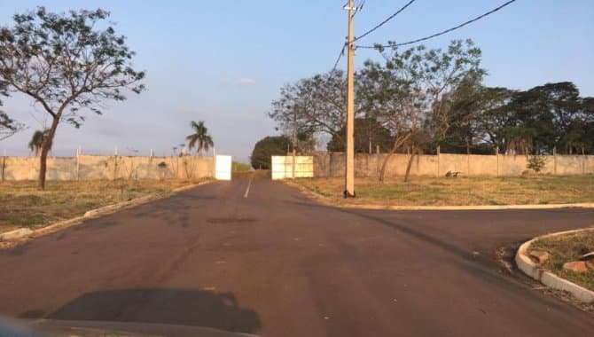 Foto 13 de 21: Terreno em leilão em Pérola - PR — Terreno 700 m² (Lt. 06 - Qd. 04) - Parque Residencial Viva - Pérola - PR