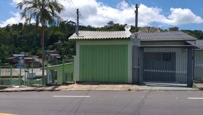 Casa em leilão em Caxias Do Sul - RS, bairro Planalto — Casa 190 m² - Planalto - Caxias do Sul - RS