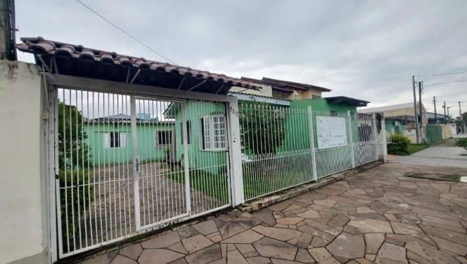 Foto 2 de 6: Casa em leilão em Canoas - RS, bairro Rio Branco — Casa 200 m² - Rio Branco - Canoas - RS