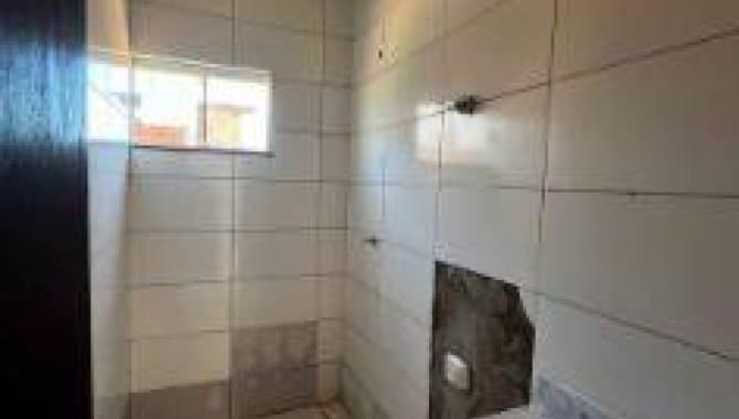 Foto 9 de 15: Casa em leilão em Sinop - MT — Casa 51 m² - Residencial Sabrina III - Sinop - MT