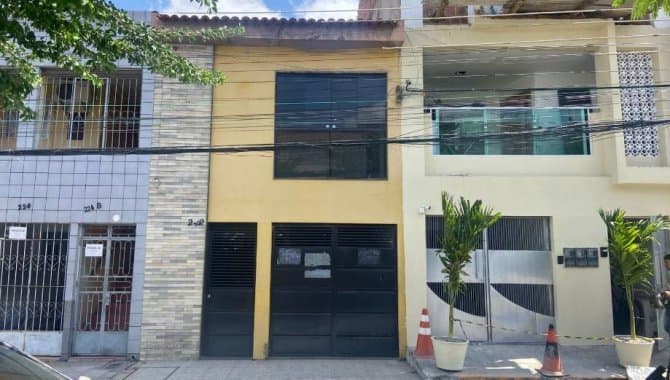Foto 1 de 11: Casa em leilão em Vitória De Santo Antão - PE, bairro Matriz — Casa 160 m² - Matriz - Vitória de Santo Antão - PE