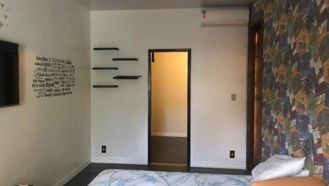 Foto 4 de 15: Casa em leilão em Rio De Janeiro - RJ, bairro Bento Ribeiro — Casa 204 m² - Bento Ribeiro - Rio de Janeiro - RJ