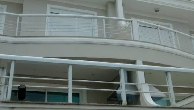Foto 3 de 5: Casa em leilão em Guarujá - SP, bairro Enseada — Casa em Condomínio 224 m² (04 vagas) - Enseada - Guarujá - SP
