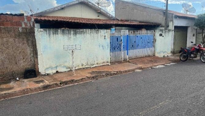 Foto 2 de 7: Casa em leilão em Castilho - SP, bairro Centro — Casa 104 m² - Centro - Castilho - SP