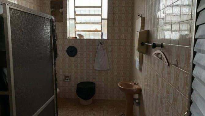 Foto 14 de 20: Casa em leilão em Rio De Janeiro - RJ, bairro Taquara — Casa 420 m² (03 vagas) - Taquara - Rio de Janeiro - RJ