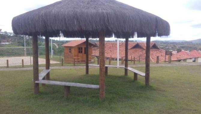 Foto 41 de 44: Casa em leilão em Chã Grande - PE, bairro Campos do Valle — Casa em Condomínio 317 m² - Campos do Valle - Chã Grande - PE