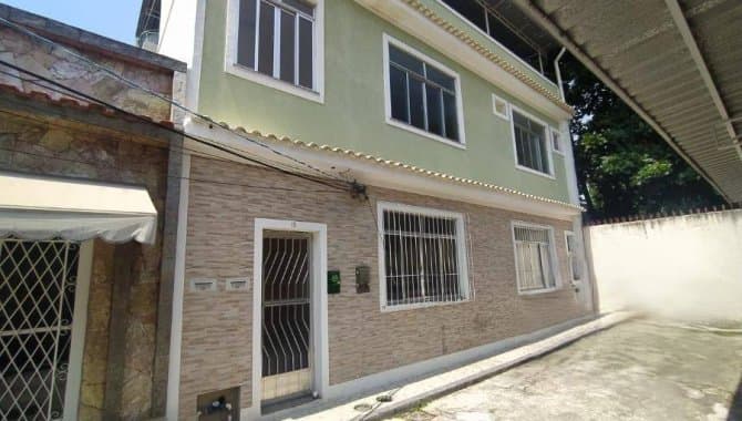 Foto 1 de 33: Apartamento em leilão em Rio De Janeiro - RJ, bairro Praça Seca — Apartamento 58 m² (privativa + comum) (Unid. 101) - Praça Seca - Rio de Janeiro - RJ