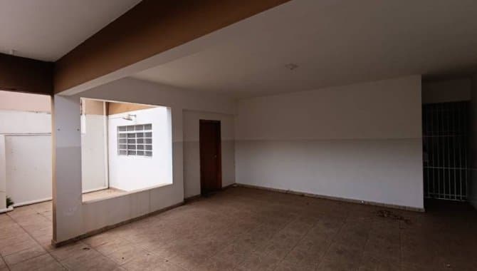 Foto 30 de 34: Casa em leilão em Tupã - SP, bairro Vila Bandeirantes — Casa 309 m² - Vila Bandeirantes - Tupã - SP
