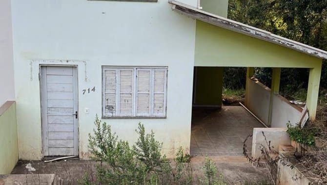Foto 1 de 26: Casa em leilão em Jari - RS — Casa 95 m² - Jursi - Sananduva - RS