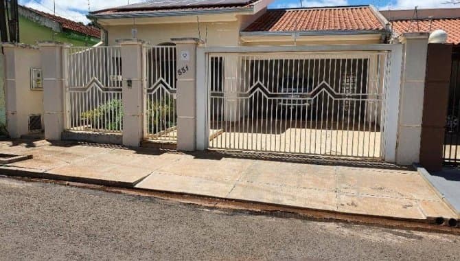 Casa em leilão em Ourinhos - SP, bairro Vila Soares — Casa 191 m² - Vila Soares - Ourinhos - SP