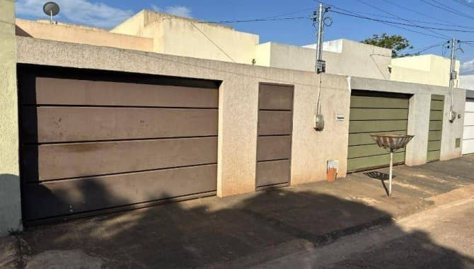 Foto 2 de 23: Casa em leilão em Santa Helena De Goiás - GO, bairro São Paulo — Casa em Condomínio 101 m² (01 vaga) - São Paulo - Santa Helena de Goiás - GO
