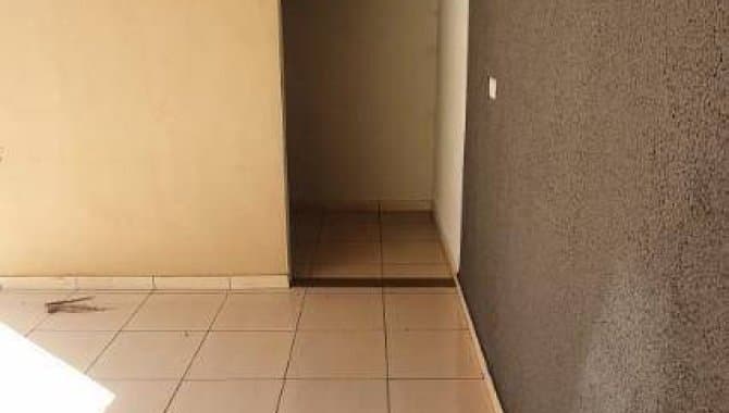 Foto 11 de 23: Casa em leilão em Santa Helena De Goiás - GO, bairro São Paulo — Casa em Condomínio 101 m² (01 vaga) - São Paulo - Santa Helena de Goiás - GO
