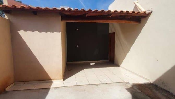 Foto 13 de 23: Casa em leilão em Santa Helena De Goiás - GO, bairro São Paulo — Casa em Condomínio 101 m² (01 vaga) - São Paulo - Santa Helena de Goiás - GO