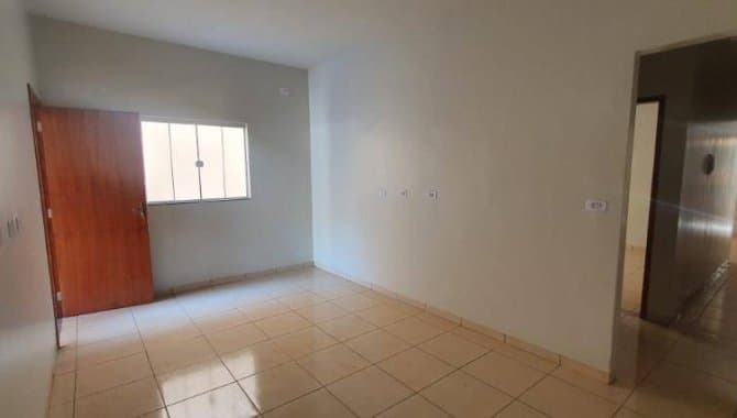 Foto 5 de 23: Casa em leilão em Santa Helena De Goiás - GO, bairro São Paulo — Casa em Condomínio 101 m² (01 vaga) - São Paulo - Santa Helena de Goiás - GO