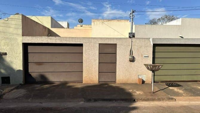 Foto 1 de 23: Casa em leilão em Santa Helena De Goiás - GO, bairro São Paulo — Casa em Condomínio 101 m² (01 vaga) - São Paulo - Santa Helena de Goiás - GO