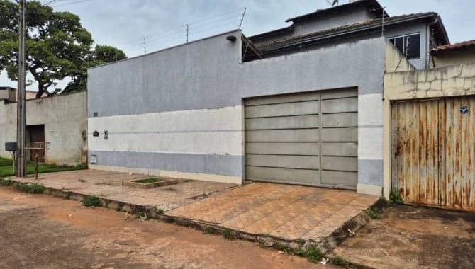 Foto 1 de 8: Casa em leilão em Goianira - GO — Casa 210 m² - Residencial Triunfo II - Goianira - GO
