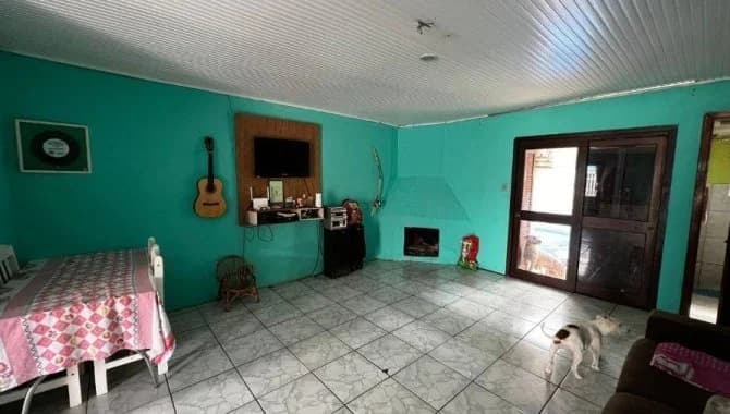 Foto 5 de 11: Casa em leilão em Caxias Do Sul - RS, bairro Santa Fé — Casa 123 m² - Santa Fé - Caxias do Sul - RS