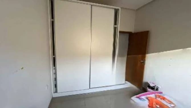 Foto 7 de 17: Casa em leilão em Porangatu - GO, bairro Santa Tereza — Casa 229 m² - Santa Luzia - Porangatu - GO