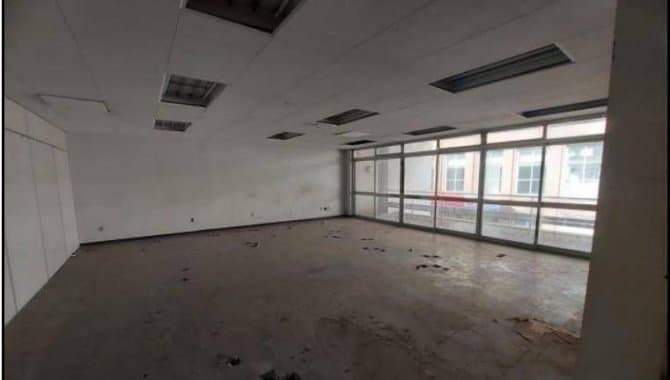 Foto 12 de 19: Comercial em leilão em Porto Alegre - RS, bairro Centro Histórico — Prédio Comercial 2.700 m² - Centro Histórico - Porto Alegre - RS