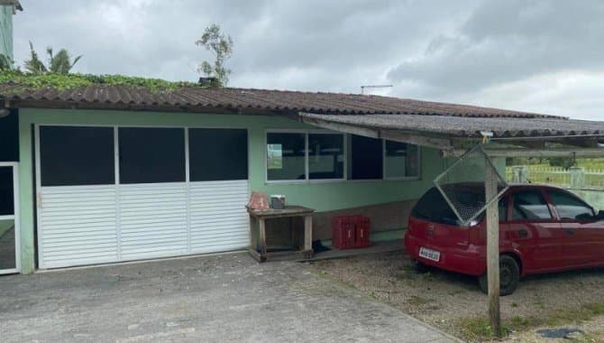 Foto 8 de 11: Terreno em leilão em Biguaçu - SC — Área 21.293 m² - Fundos - Biguaçu - SC