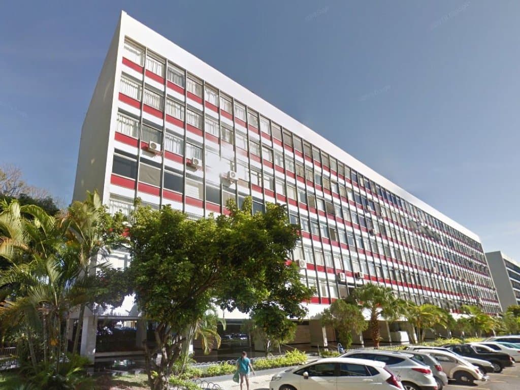Foto 3 de 3: Apartamento em leilão em Brasília - DF, bairro Asa Sul — Apartamento 156 m² (01 vaga) - Asa Sul - Brasília - DF