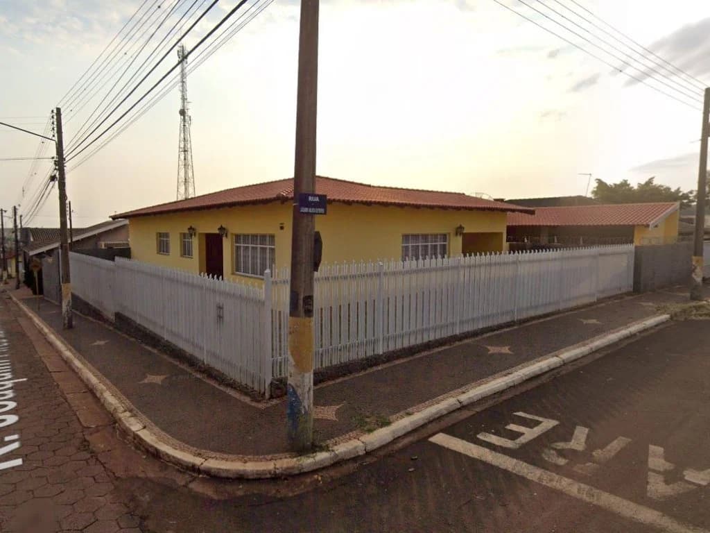 Foto 5 de 5: Casa em leilão em Arandu - SP, bairro Centro — Domínio Útil sobre Casa 344 m² - Centro - Arandu - SP