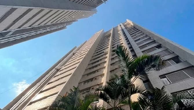Foto 1 de 19: Apartamento em leilão em São Paulo - SP, bairro Vila Suzana — Apartamento 140 m² e 02 Vagas de Garagem no Condomínio Portal do Morumbi - Vila Suzana - São Paulo - SP