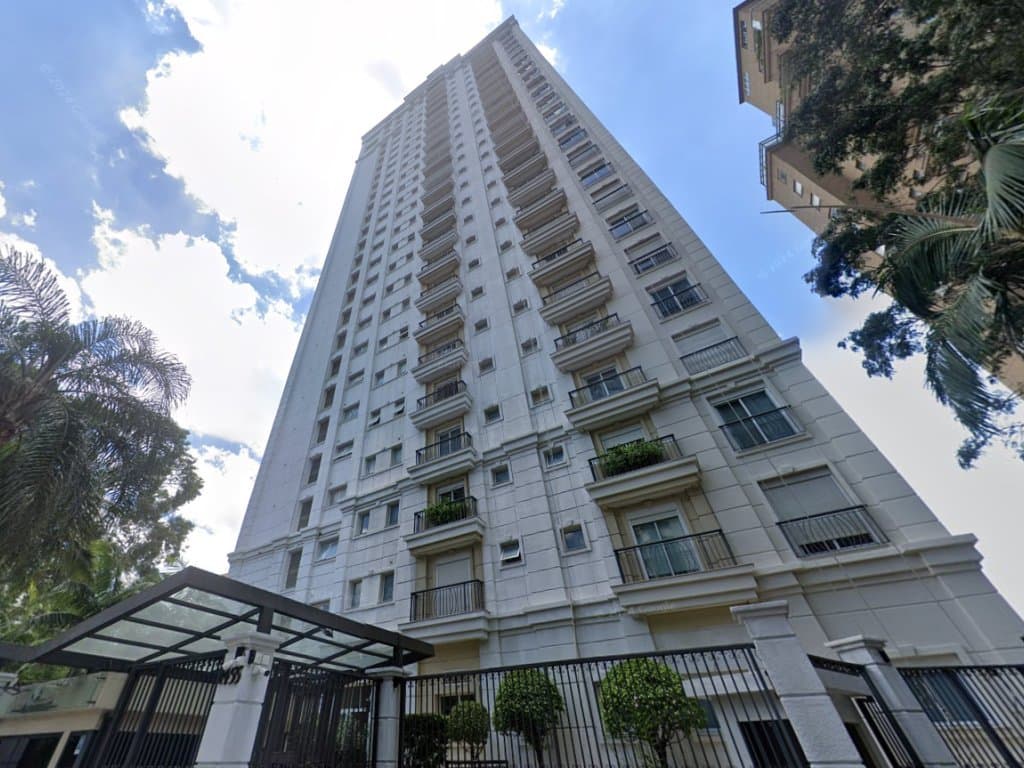 Foto 2 de 6: Apartamento em leilão em São Paulo - SP, bairro Panamby — Apartamento 697 m² (5 Vagas) - Ao lado do Parque Burle Marx - Panamby - São Paulo - SP