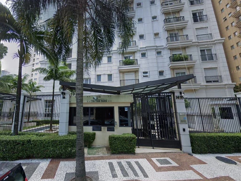 Foto 3 de 6: Apartamento em leilão em São Paulo - SP, bairro Panamby — Apartamento 697 m² (5 Vagas) - Ao lado do Parque Burle Marx - Panamby - São Paulo - SP