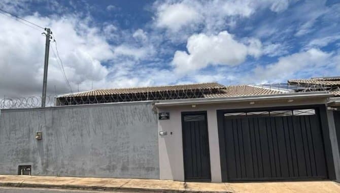 Foto 1 de 2: Casa em leilão em Catalão - GO, bairro Bela Vista — Casa 96 m² - Catalão-GO - Rua 96, 1.621 - Bela Vista
